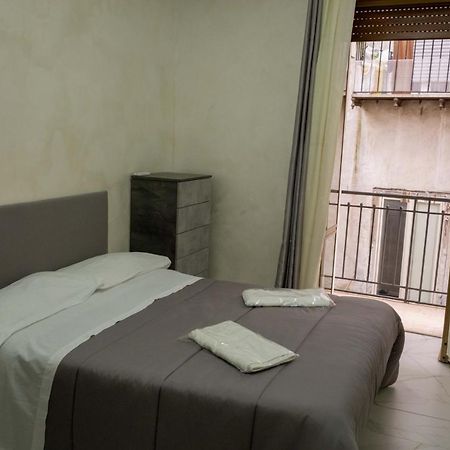 Casa Vacanza Russo Enzo Nápoles Exterior foto